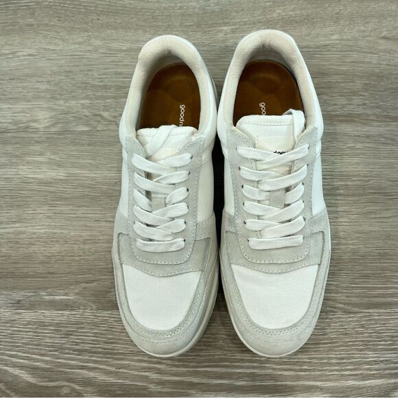 Good News Low Top Court Shoes Sneakers in White Off US9 or EU39 - Picture 2 of 13